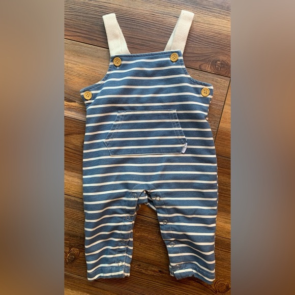 Tahari Baby Boy 3-6 Overall One-Piece Romper Blue & White Stripe Buttons - Picture 1 of 6